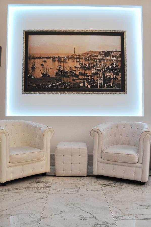Hnn Luxury Hotel Genoa