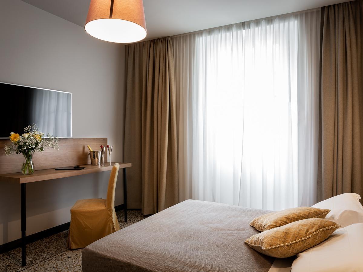 Hnn Luxury Hotel